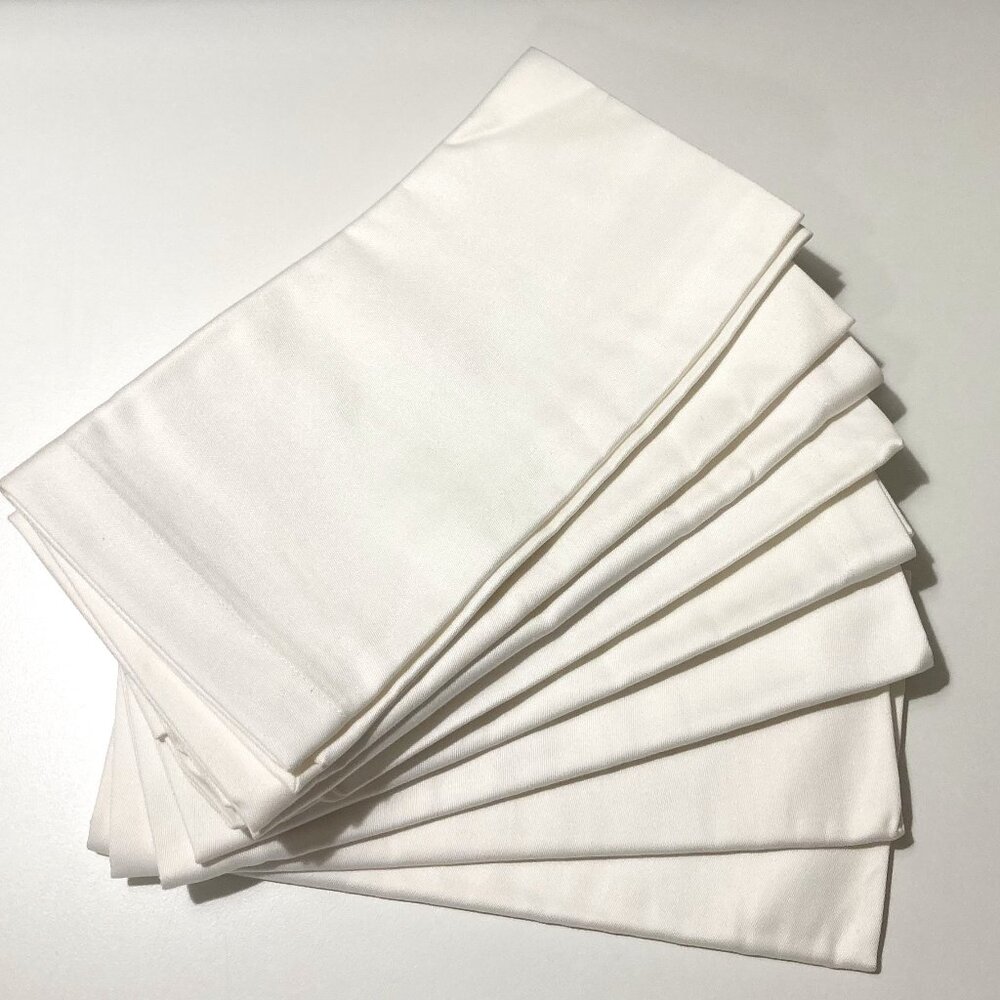 NWOT Crate & Barrel Classic White Napkin - Set of 8